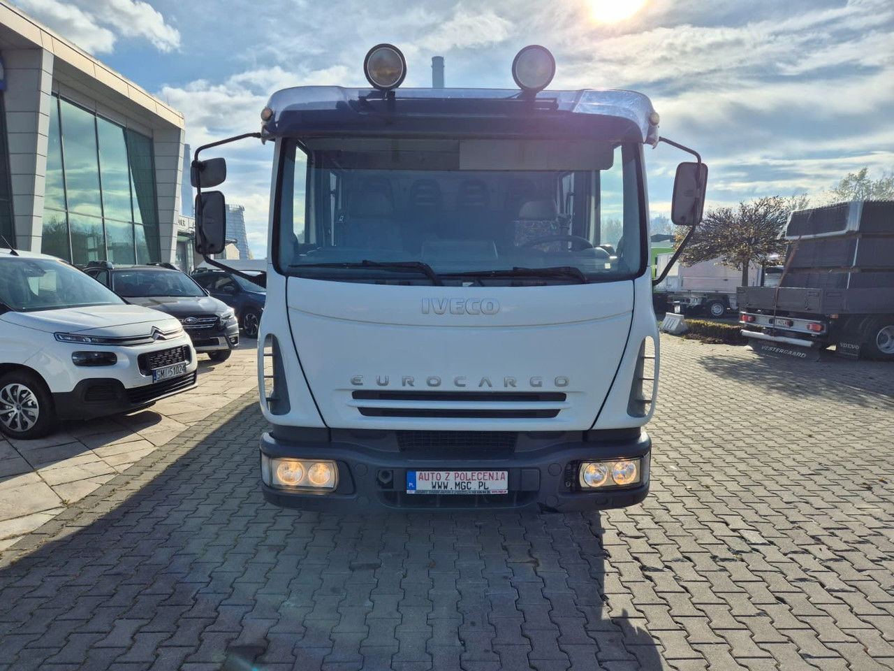 Iveco Eurocargo ML80E17 / 6 Seats / Serviced / 1 Owner - Dropside/ Flatbed truck, Crane truck: picture 3 Iveco Eurocargo ML80E17 / 6 Seats / Serviced / 1 Owner - Dropside/ Flatbed truck, Crane truck: picture 3