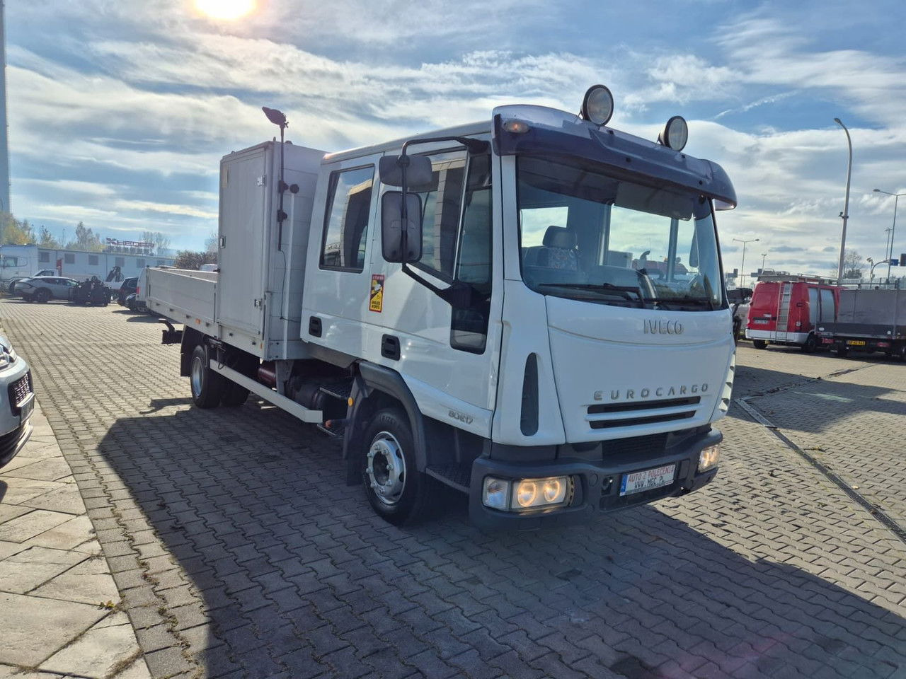 Iveco Eurocargo ML80E17 / 6 Seats / Serviced / 1 Owner - Dropside/ Flatbed truck, Crane truck: picture 4 Iveco Eurocargo ML80E17 / 6 Seats / Serviced / 1 Owner - Dropside/ Flatbed truck, Crane truck: picture 4