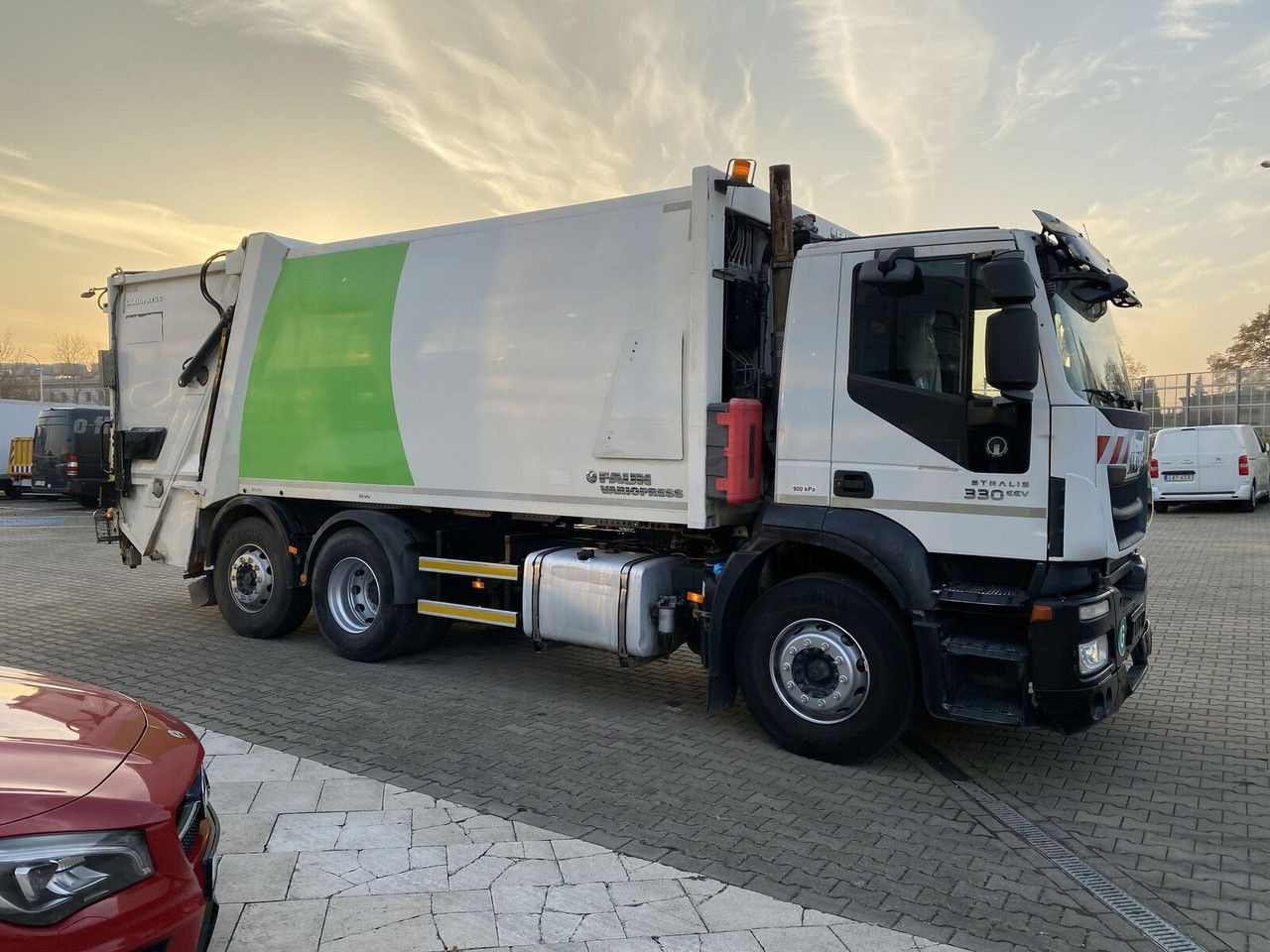 Iveco Stralis 330 EEV / Faun Vario Press 11 27M3 / Service NEW / TOP Iveco Stralis 330 EEV / Faun Vario Press 11 27M3 / Service NEW / TOP - Garbage truck: picture 5 Iveco Stralis 330 EEV / Faun Vario Press 11 27M3 / Service NEW / TOP Iveco Stralis 330 EEV / Faun Vario Press 11 27M3 / Service NEW / TOP - Garbage truck: picture 5