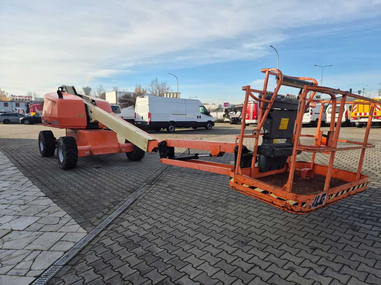 JLG 460SJ 4X4 / 1 Owner / Works Great/New tires/ Best ofert - Articulated boom: picture 5 JLG 460SJ 4X4 / 1 Owner / Works Great/New tires/ Best ofert - Articulated boom: picture 5