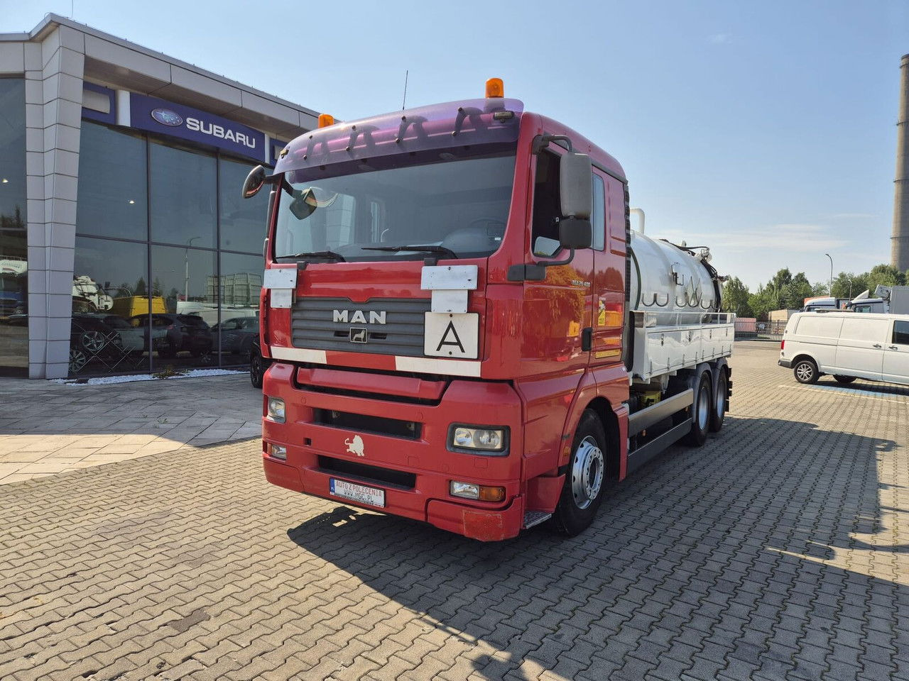 MAN TGA 26.400 ADR / Jurop / 6X4 / capt12m3+1m3 / Technical warra - Vacuum truck: picture 2 MAN TGA 26.400 ADR / Jurop / 6X4 / capt12m3+1m3 / Technical warra - Vacuum truck: picture 2