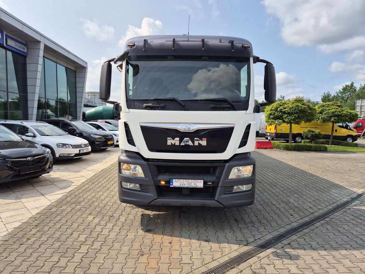 MAN TGS 26.400 - Box truck: picture 3 MAN TGS 26.400 - Box truck: picture 3