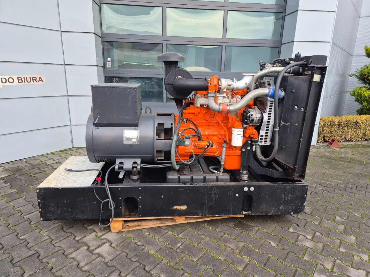 Mecc alte ECP34 2S4 - Generator set: picture 3 Mecc alte ECP34 2S4 - Generator set: picture 3