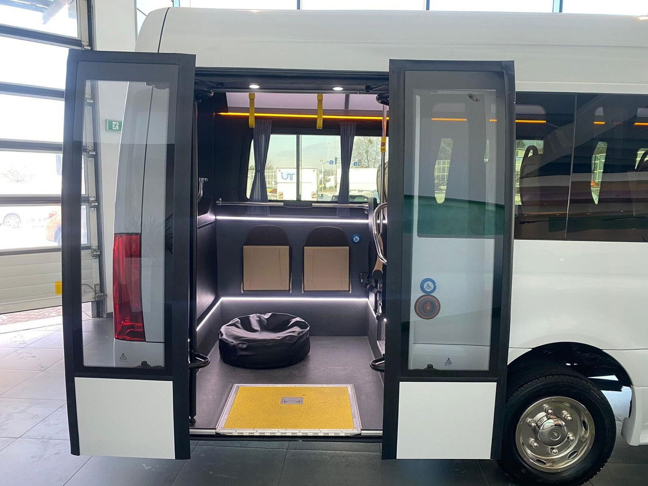 New Minibus, Passenger van Mercedes-Benz Sprinter 517: picture 20