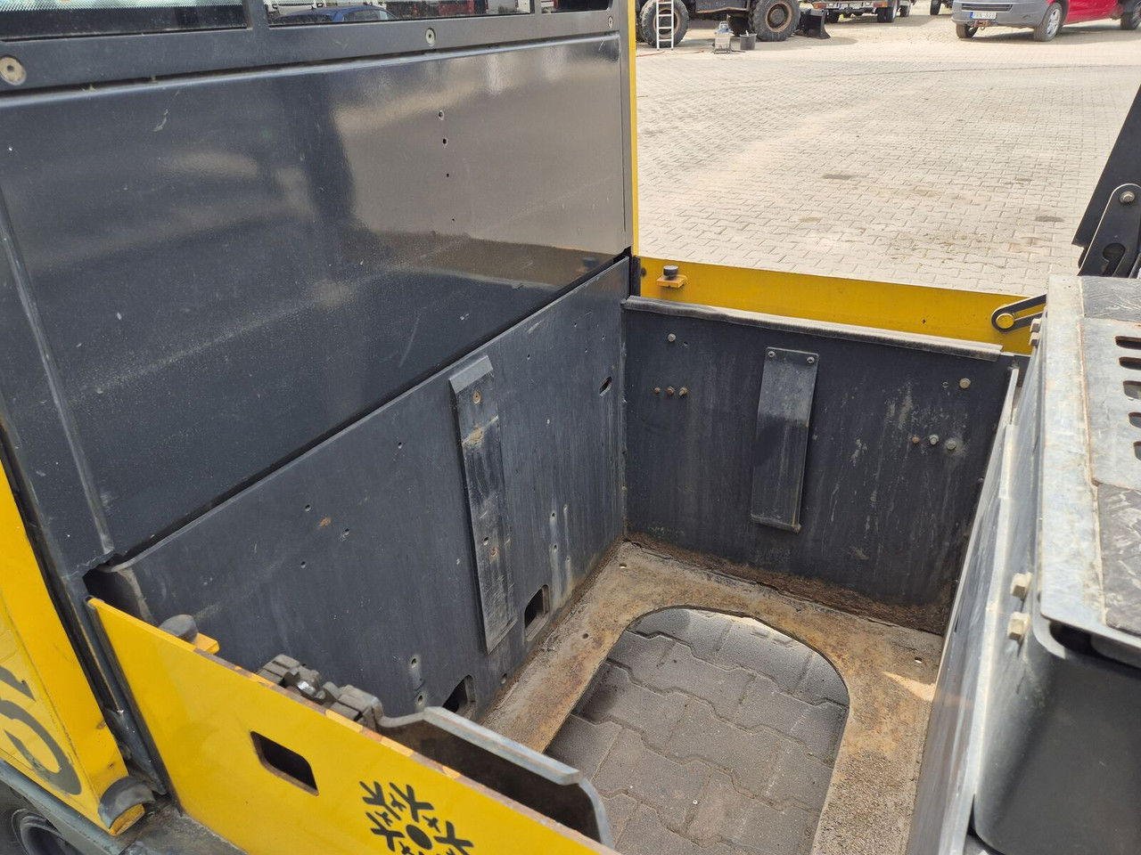 Tow tractor Still R 07-25 , NO Battery , NEW Tires: picture 21 Tow tractor Still R 07-25 , NO Battery , NEW Tires: picture 21