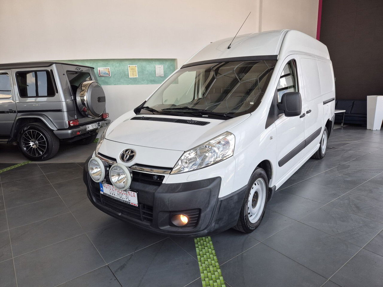 Toyota ProAce 2.0 D4-D / 1 Owner / LOW KM / Webasto / Service CAR - Small van: picture 2 Toyota ProAce 2.0 D4-D / 1 Owner / LOW KM / Webasto / Service CAR - Small van: picture 2