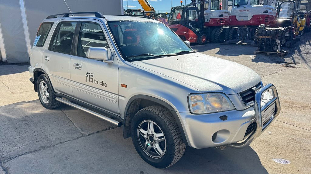 Honda CRV 2.0 - Petrol - AIR Condition - 5 Doors - SUV: picture 3 Honda CRV 2.0 - Petrol - AIR Condition - 5 Doors - SUV: picture 3