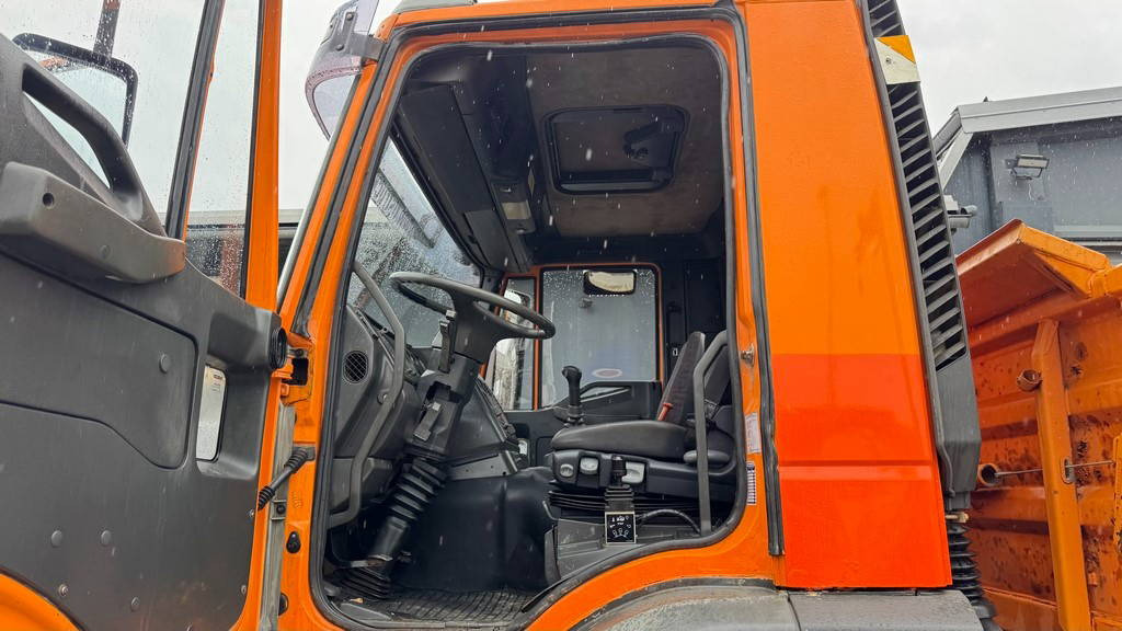 Leasing of Iveco Eurotrakker 180EH25 4x4 meiller tipper  Iveco Eurotrakker 180EH25 4x4 meiller tipper: picture 23