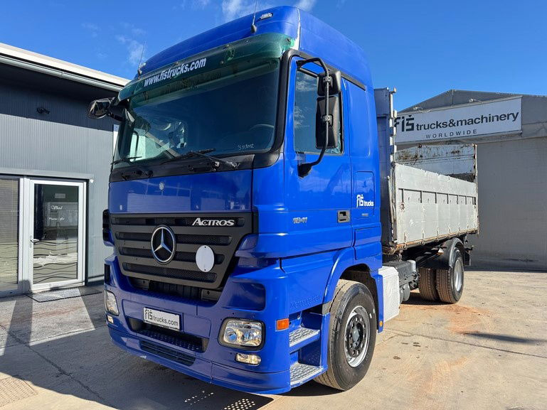 Mercedes-Benz Actros 1841 L 4x2 tipper - tarpaulin - euro 5 - Tipper: picture 1 Mercedes-Benz Actros 1841 L 4x2 tipper - tarpaulin - euro 5 - Tipper: picture 1