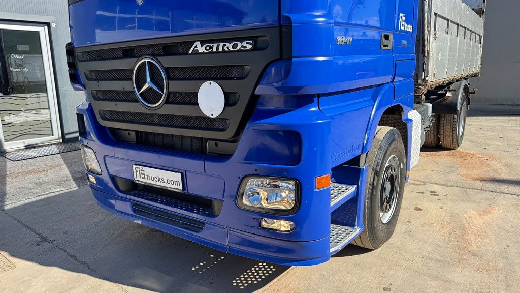 Mercedes-Benz Actros 1841 L 4x2 tipper - tarpaulin - euro 5 - Tipper: picture 2 Mercedes-Benz Actros 1841 L 4x2 tipper - tarpaulin - euro 5 - Tipper: picture 2