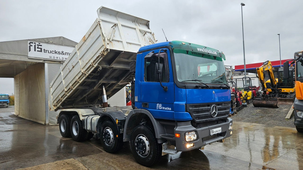 Tipper Mercedes-Benz Actros 3241 8x4 3 sided tipper - full spring: picture 7