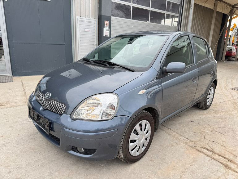 Toyota Yaris 1.3 - Petrol - 5 Doors - AC - Other machinery: picture 1 Toyota Yaris 1.3 - Petrol - 5 Doors - AC - Other machinery: picture 1