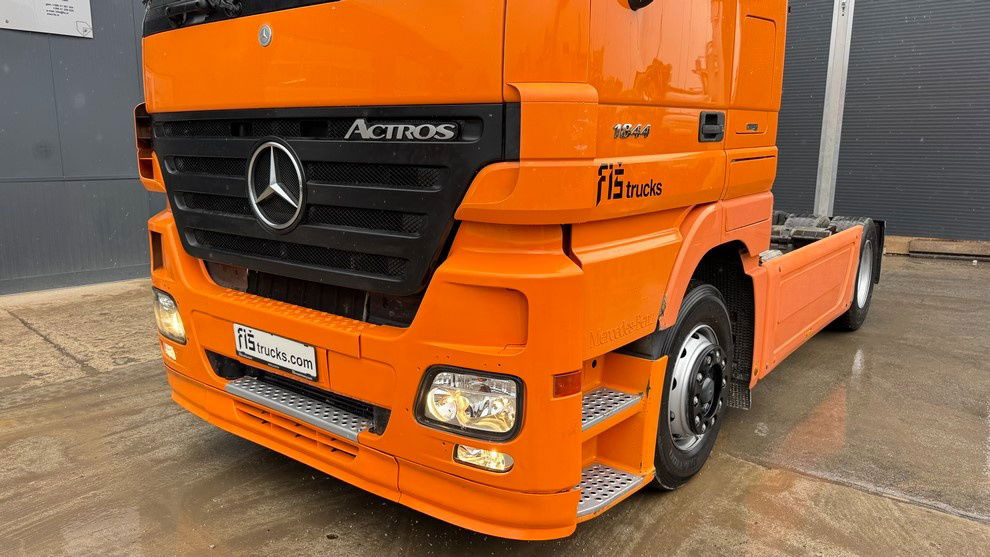 Mercedes-Benz Actros 1844 4x2 - tractor unit - retarder - Tractor unit: picture 2 Mercedes-Benz Actros 1844 4x2 - tractor unit - retarder - Tractor unit: picture 2