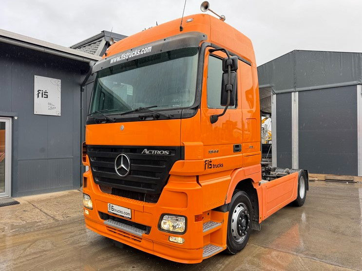 Mercedes-Benz Actros 1844 4x2 - tractor unit - retarder - Tractor unit: picture 1 Mercedes-Benz Actros 1844 4x2 - tractor unit - retarder - Tractor unit: picture 1