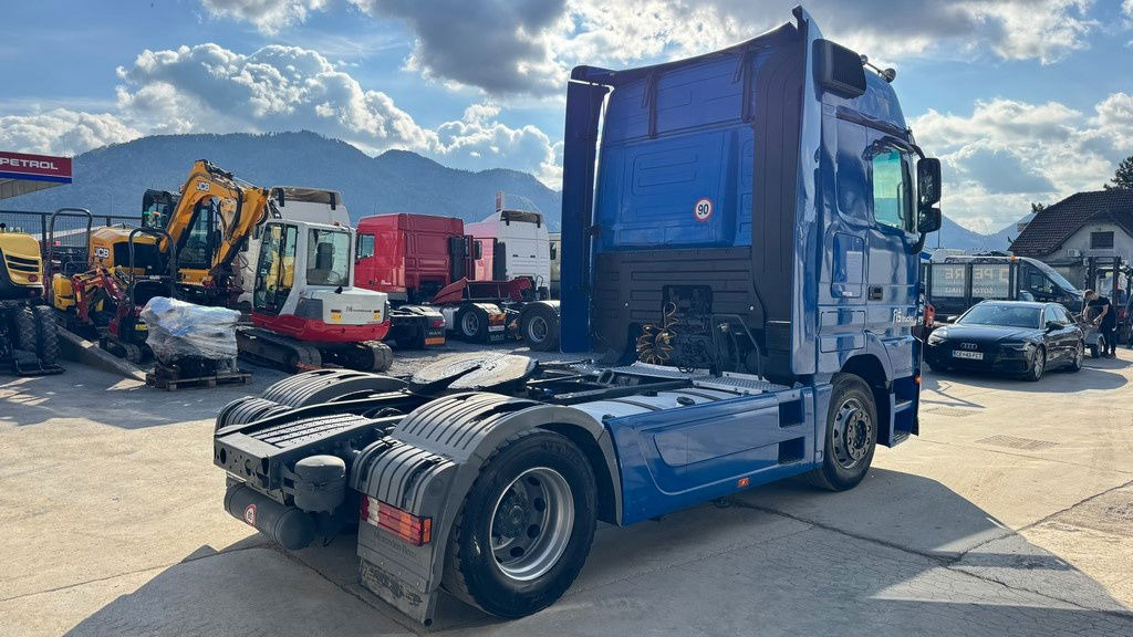 Mercedes-Benz Actros 1844 4x2 tractor unit - retarder - Tractor unit: picture 5 Mercedes-Benz Actros 1844 4x2 tractor unit - retarder - Tractor unit: picture 5