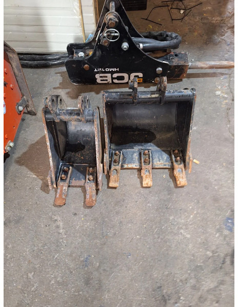 Mini excavator JCB 8008 CTS: picture 9