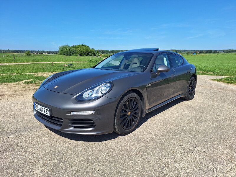 Porsche Panamera 3.0 V6 - Hatchback: picture 1 Porsche Panamera 3.0 V6 - Hatchback: picture 1