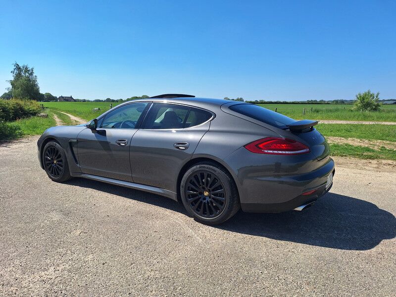 Porsche Panamera 3.0 V6 - Hatchback: picture 3 Porsche Panamera 3.0 V6 - Hatchback: picture 3