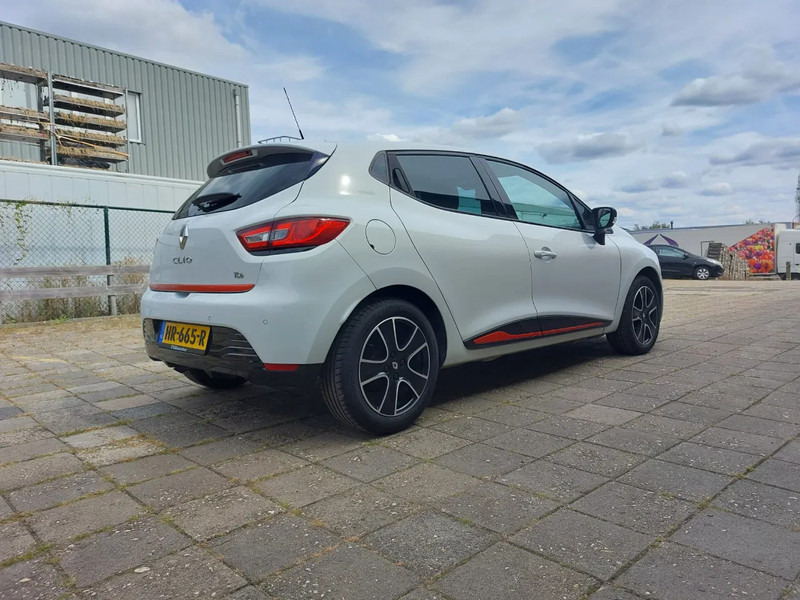 Renault Clio Clio 0.9 TCE - Hatchback: picture 4 Renault Clio Clio 0.9 TCE - Hatchback: picture 4