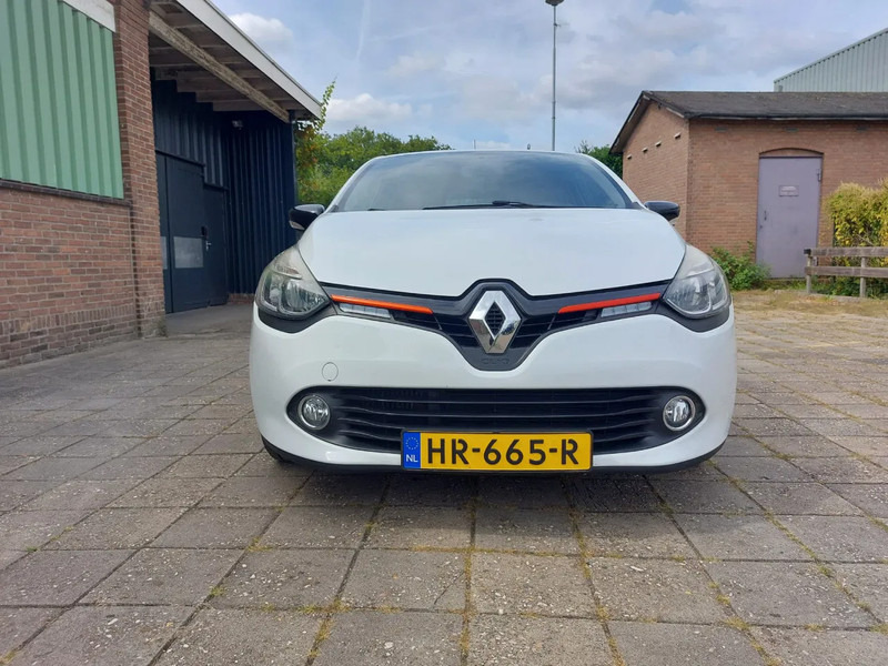 Renault Clio Clio 0.9 TCE - Hatchback: picture 5 Renault Clio Clio 0.9 TCE - Hatchback: picture 5