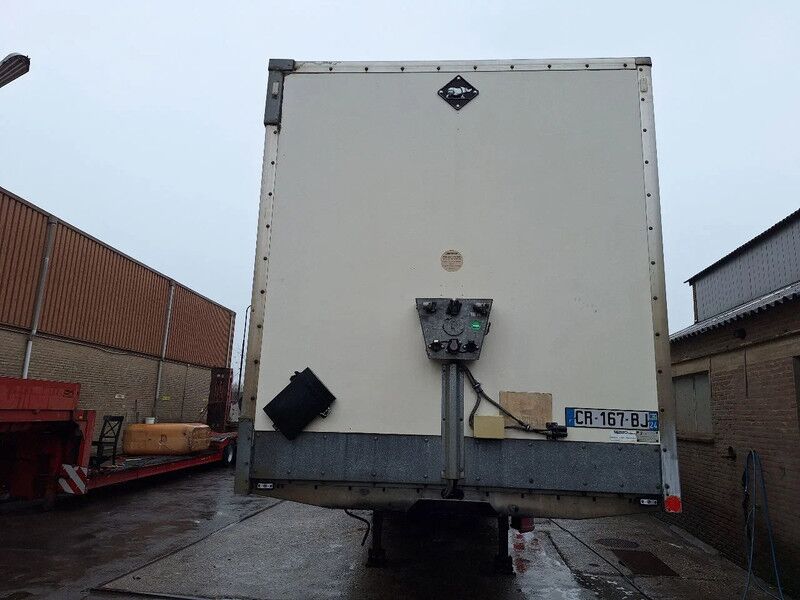 Samro ST39MHPE - Closed box semi-trailer: picture 2 Samro ST39MHPE - Closed box semi-trailer: picture 2