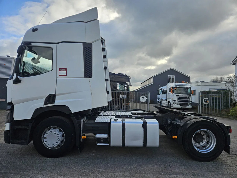Renault T460 T460 - Tractor unit: picture 2 Renault T460 T460 - Tractor unit: picture 2