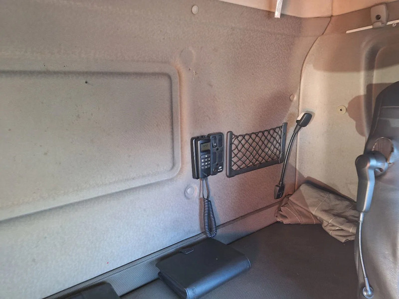 Tractor unit Scania R520 R520 V8: picture 12