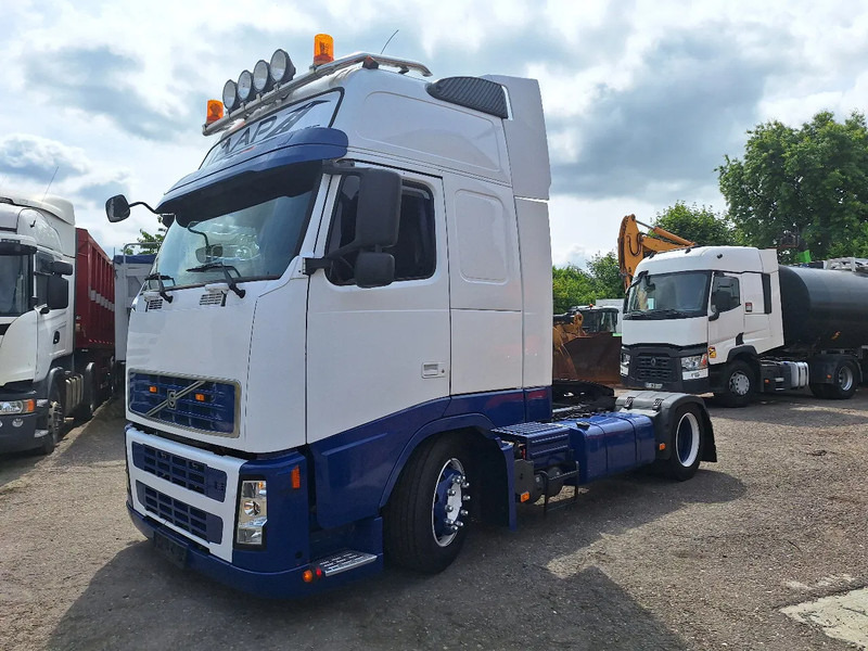 Volvo FH 400 - Tractor unit: picture 1 Volvo FH 400 - Tractor unit: picture 1