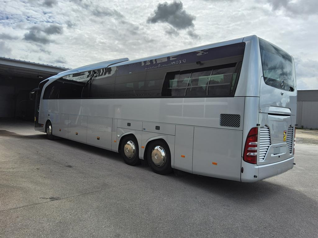 Mercedes Benz 2x Travego L 17 RHD vis a vis Tisch - Stehküche - Luxline - 476 PS - Coach: picture 5 Mercedes Benz 2x Travego L 17 RHD vis a vis Tisch - Stehküche - Luxline - 476 PS - Coach: picture 5