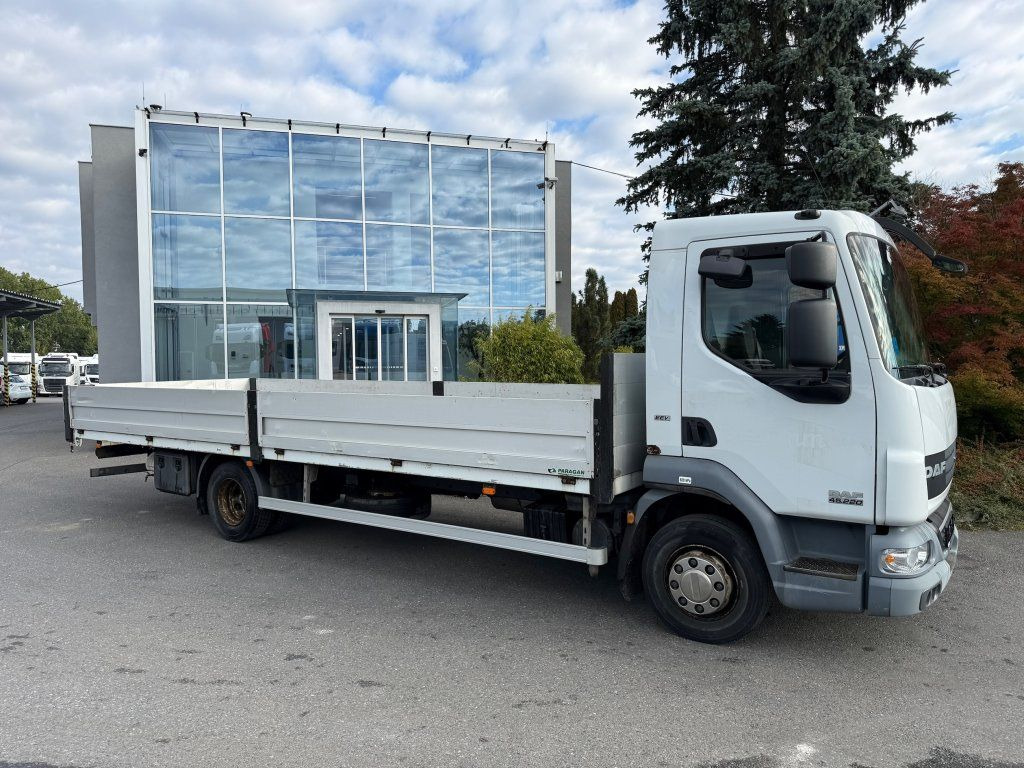 DAF LF45.220 EURO 5 - Dropside/ Flatbed truck: picture 3 DAF LF45.220 EURO 5 - Dropside/ Flatbed truck: picture 3