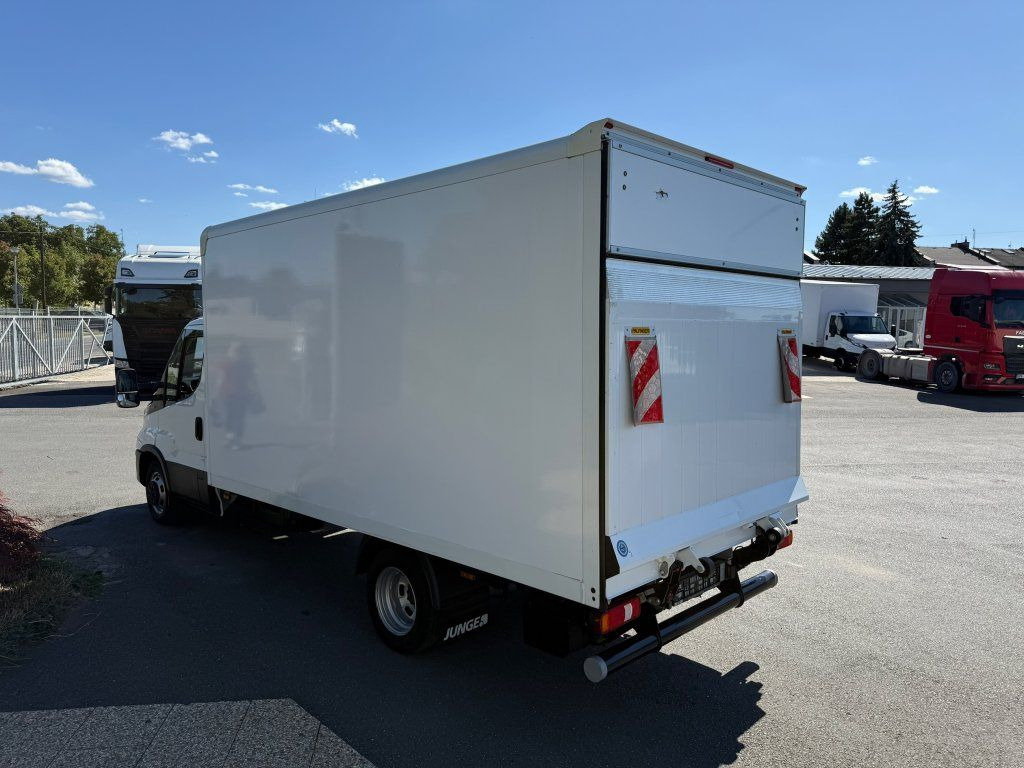 Iveco 35C16 Daily - Box van: picture 5 Iveco 35C16 Daily - Box van: picture 5