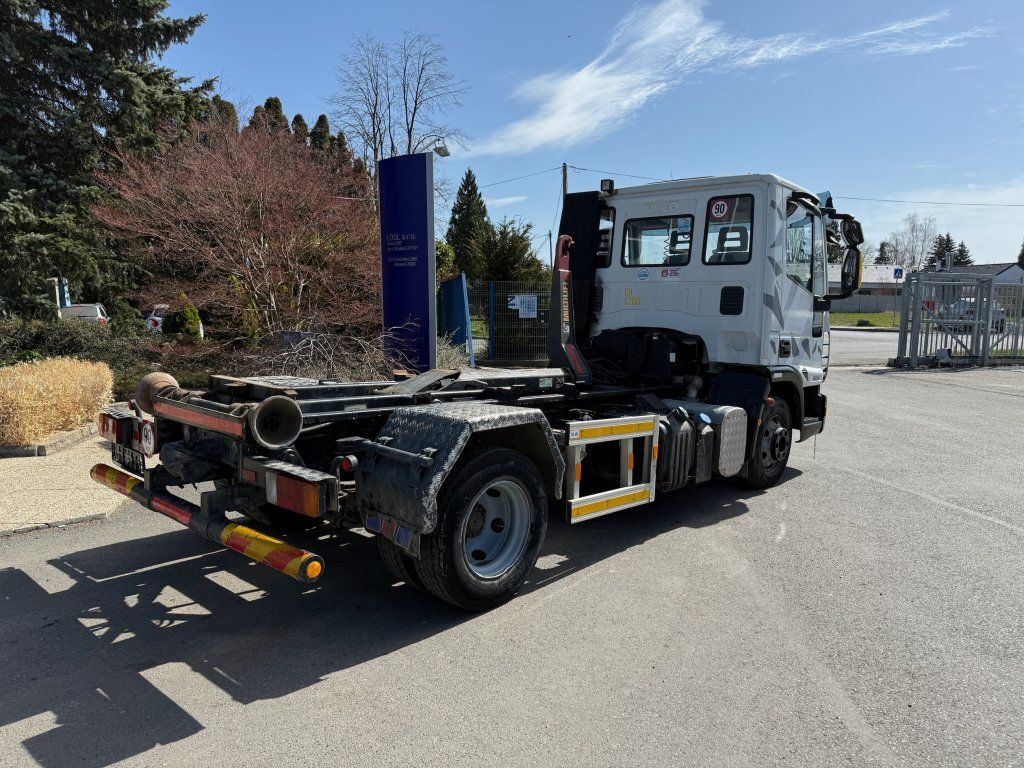 Iveco 75E18 EURO 4 - Hook lift truck: picture 4 Iveco 75E18 EURO 4 - Hook lift truck: picture 4