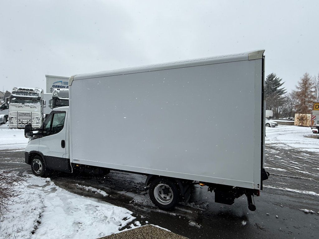 Iveco Daily 35C16 - Box van: picture 5 Iveco Daily 35C16 - Box van: picture 5