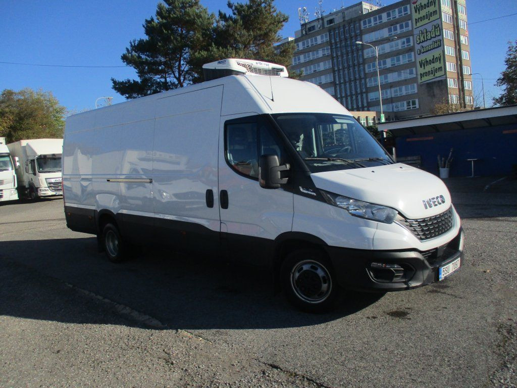 Iveco Daily 35C16 - Refrigerated van: picture 2 Iveco Daily 35C16 - Refrigerated van: picture 2