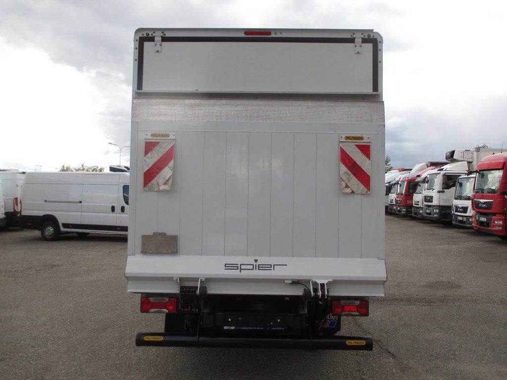 Iveco Daily 35C16 - Box van: picture 5 Iveco Daily 35C16 - Box van: picture 5