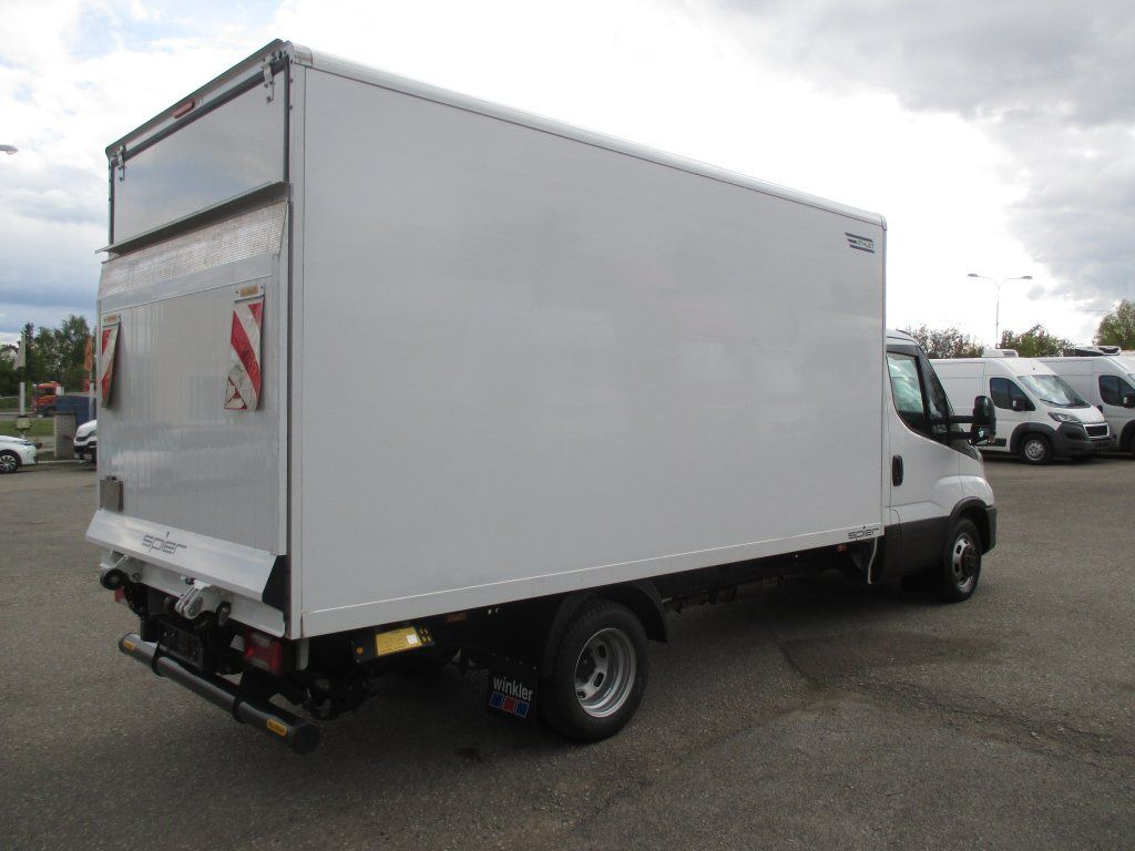 Iveco Daily 35C16 - Box van: picture 4 Iveco Daily 35C16 - Box van: picture 4