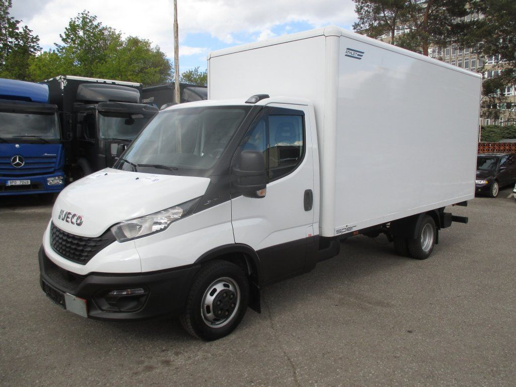 Iveco Daily 35C16 - Box van: picture 1 Iveco Daily 35C16 - Box van: picture 1