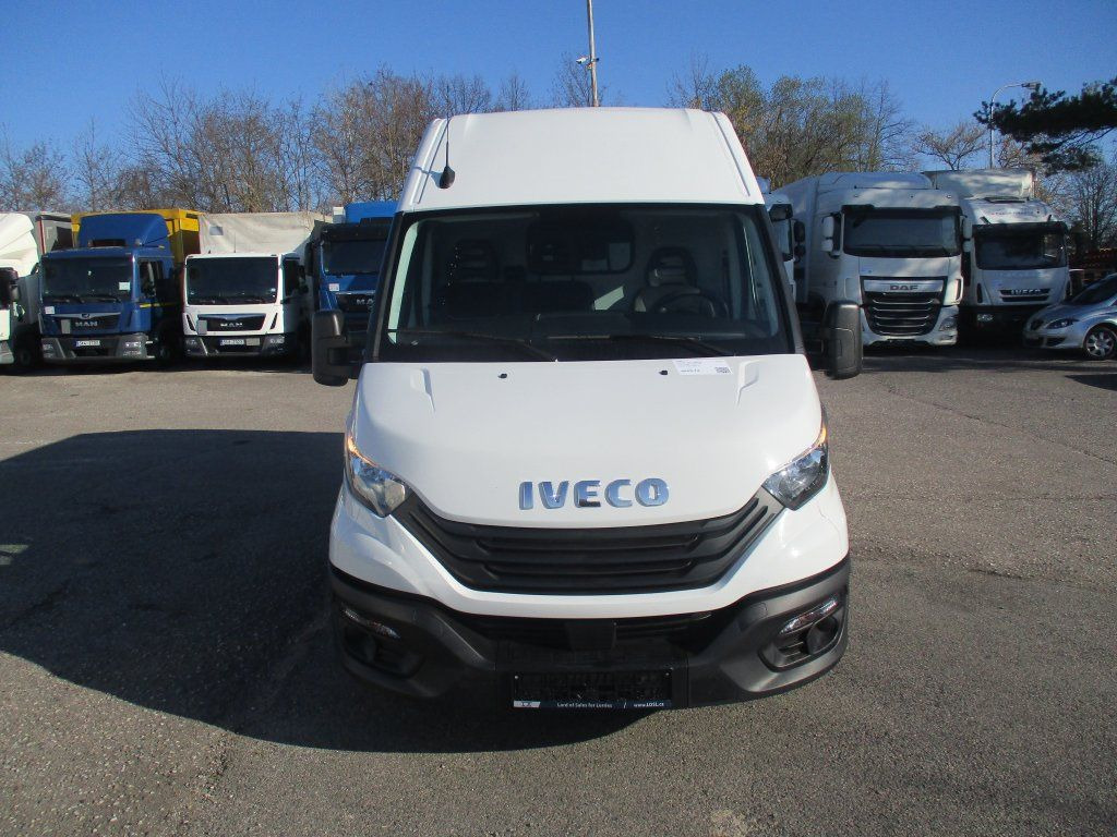 Iveco Daily 35S16 - Panel van: picture 2 Iveco Daily 35S16 - Panel van: picture 2
