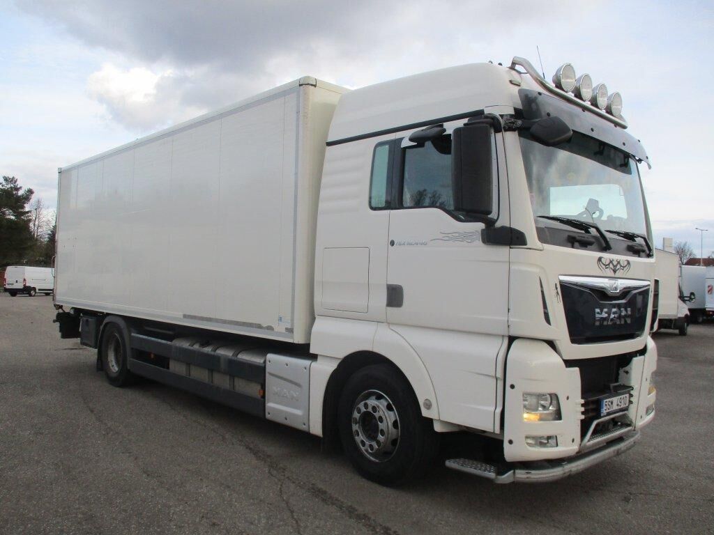 MAN TGX 18.440 - Box truck: picture 3 MAN TGX 18.440 - Box truck: picture 3