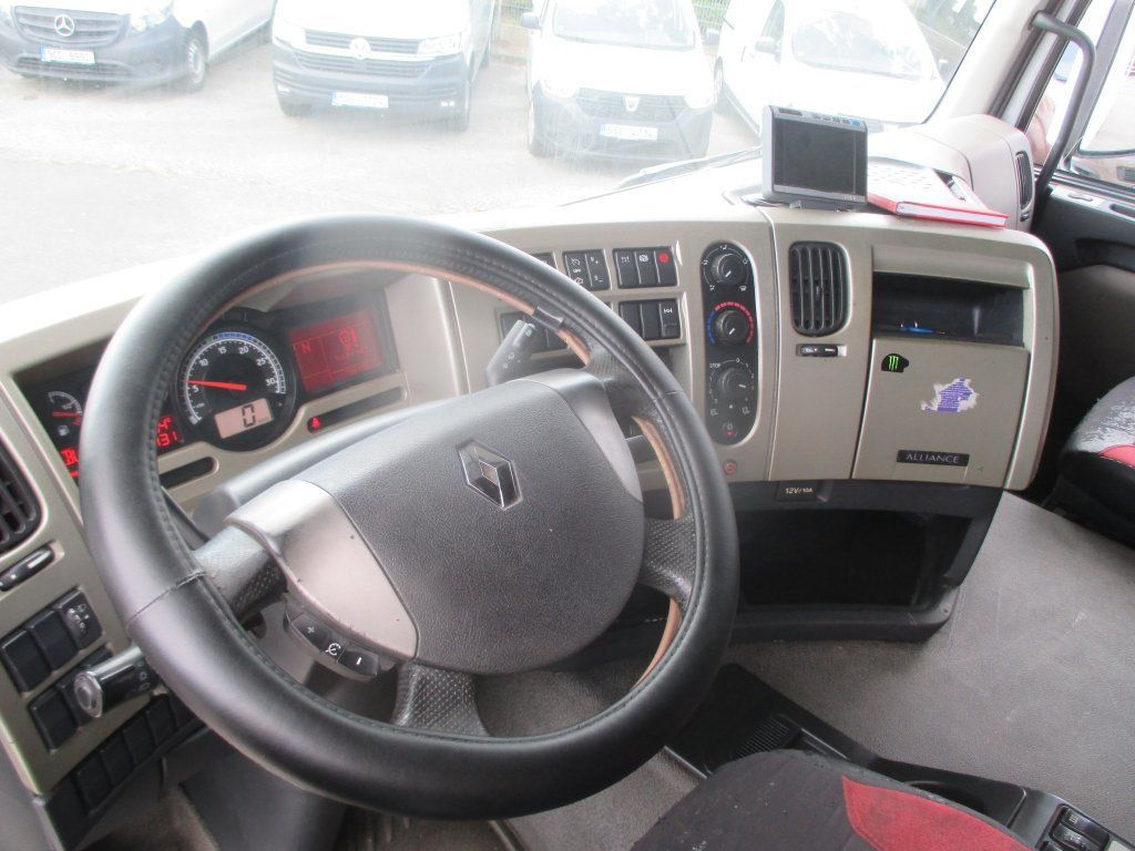 Box truck Renault Premium 380 Dxi: picture 14 Box truck Renault Premium 380 Dxi: picture 14