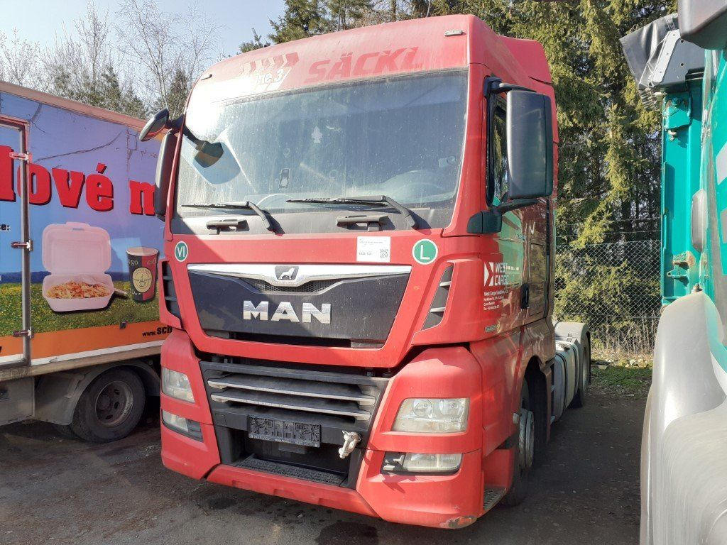 MAN TGX18.460 XLX Motorschaden/engine damage - Tractor unit: picture 2 MAN TGX18.460 XLX Motorschaden/engine damage - Tractor unit: picture 2