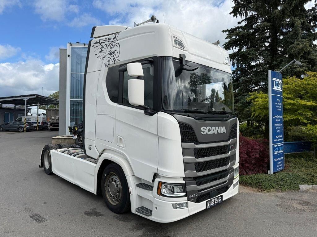 Scania R450 EURO 6 MEGA/lowdeck - Tractor unit: picture 2 Scania R450 EURO 6 MEGA/lowdeck - Tractor unit: picture 2