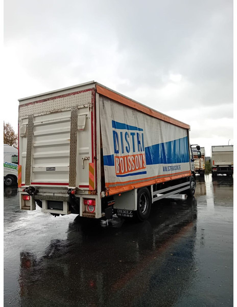 DAF LF 55 250 - Curtainsider truck: picture 2 DAF LF 55 250 - Curtainsider truck: picture 2