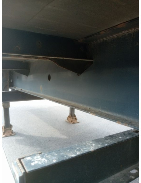 Krone closed box - Closed box semi-trailer: picture 4 Krone closed box - Closed box semi-trailer: picture 4