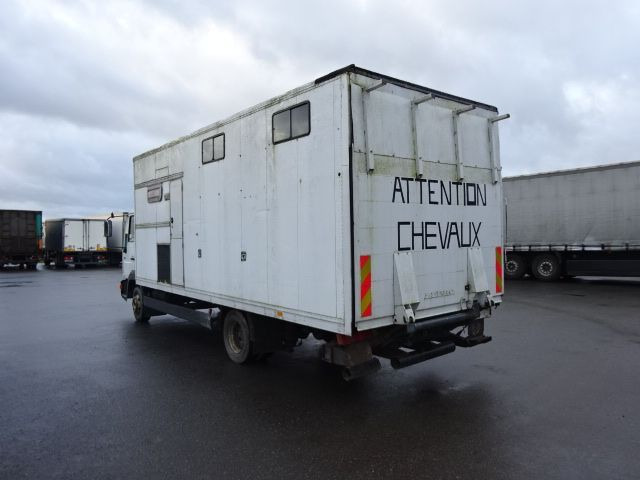MAN 9.163 - box - MANUAL - Box truck: picture 2 MAN 9.163 - box - MANUAL - Box truck: picture 2