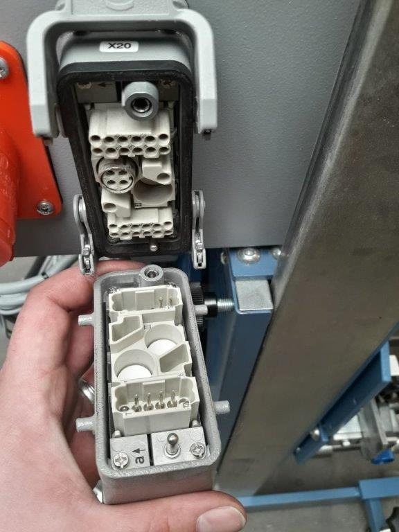 Folding machine MBO Z2 mobile, 180° rotatable cross-fold unit with navigator control: picture 7 Folding machine MBO Z2 mobile, 180° rotatable cross-fold unit with navigator control: picture 7