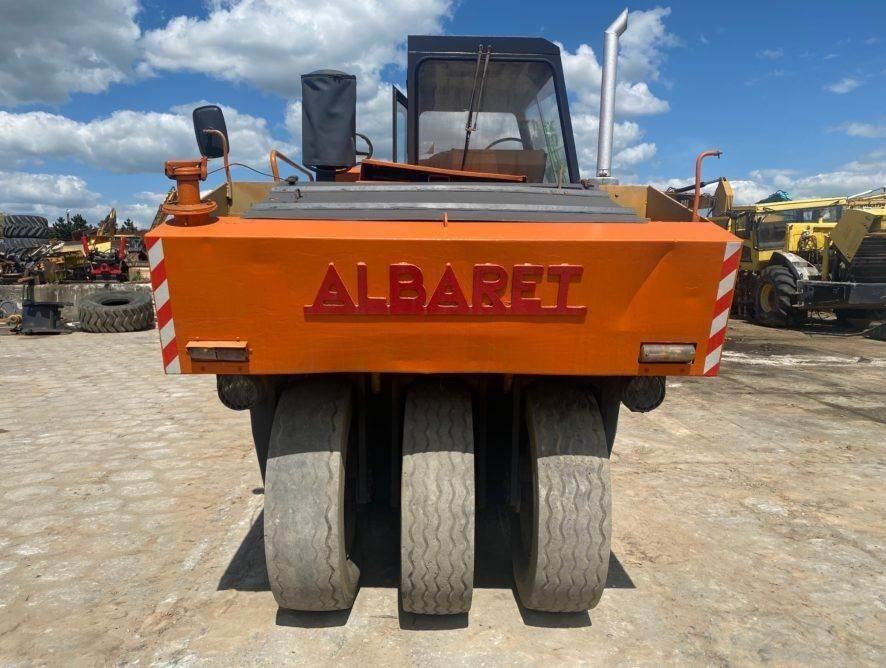 Albaret P3 - Pneumatic roller: picture 1 Albaret P3 - Pneumatic roller: picture 1