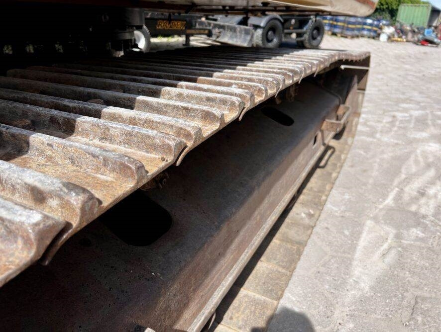 Crawler excavator CAT 320EL: picture 10