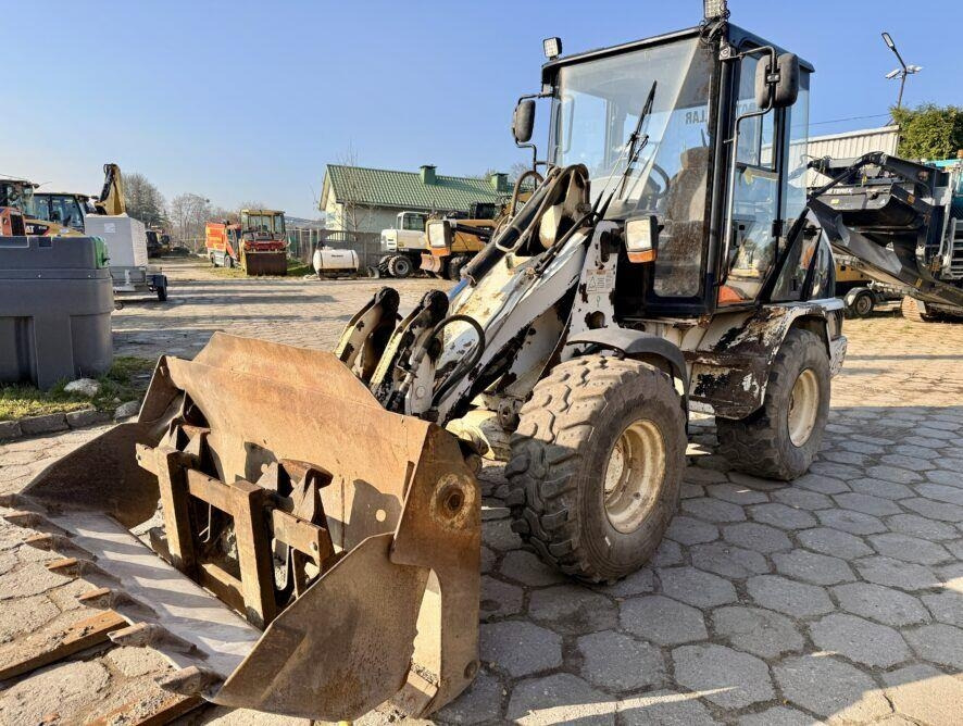 CAT 906 - Wheel loader: picture 3 CAT 906 - Wheel loader: picture 3