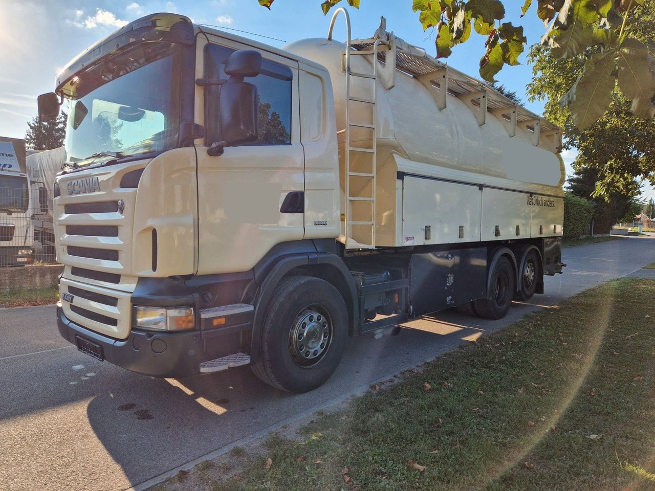 Scania R440 31m³ SILO 4 Kammer/Retarder/Kompressor/Lift - Tank truck: picture 1 Scania R440 31m³ SILO 4 Kammer/Retarder/Kompressor/Lift - Tank truck: picture 1